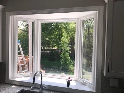 A bay window in Quad Cities.