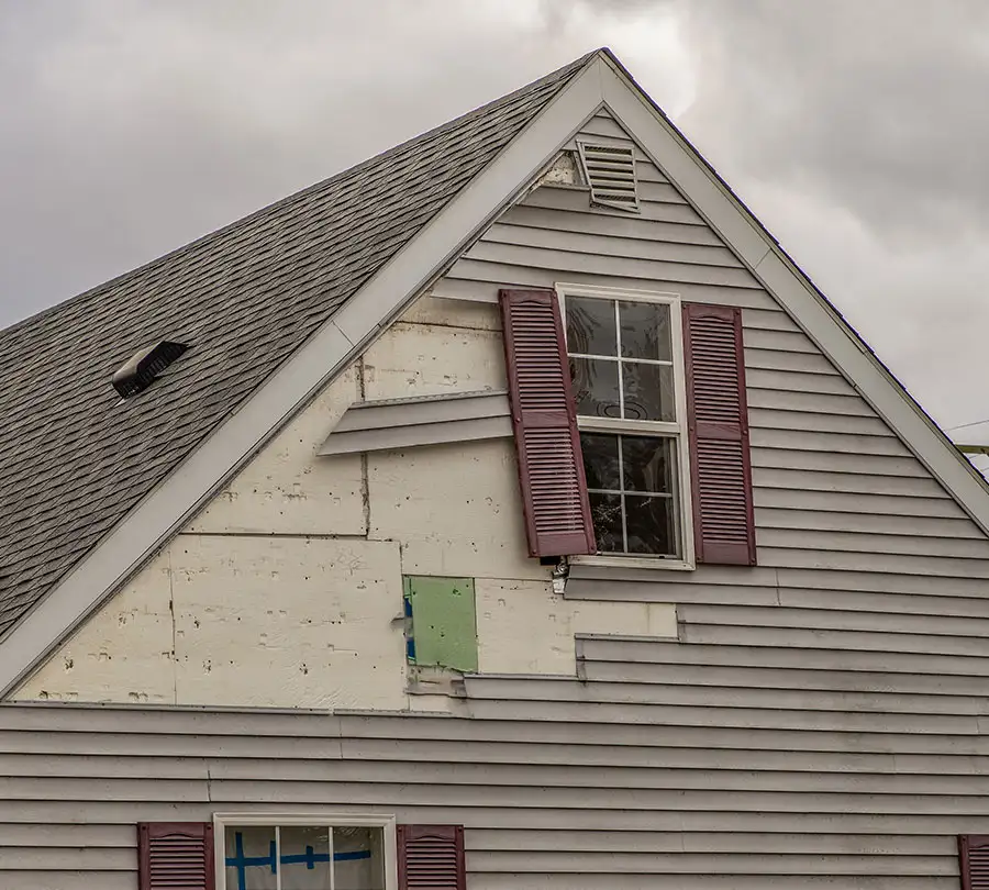 home needing wind damage repair experts near the quad cities