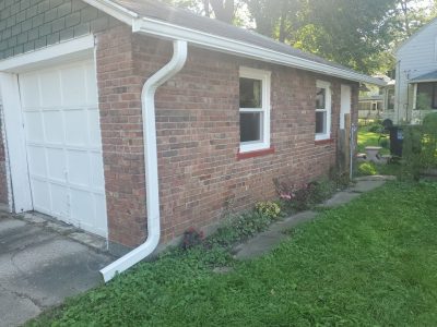 moline window replacement - new windows right side of garage, after - 2