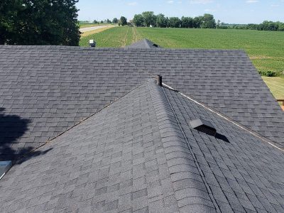 aledo roofing installation - peak of old roof, before