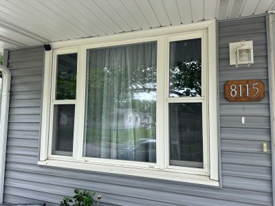 rock island bay window replacement - exterior, before