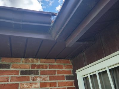 east peoria gutter cover installation - close-up view of corner gutter, before