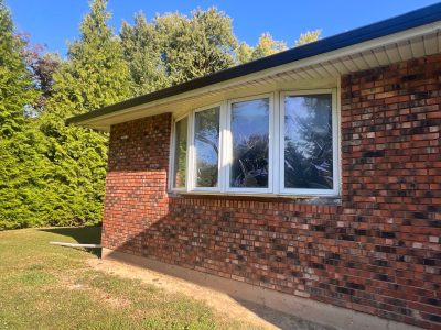 Peoria Window Replacement - outside bay window from the right, before