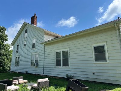 Taylor Ridge Window Replacement - outside rear, before