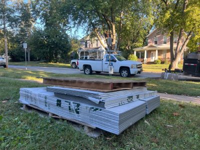 Davenport Siding Company - product delivery, during