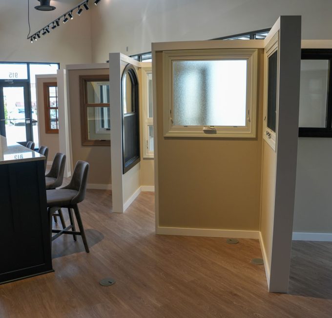 Replacement window displays